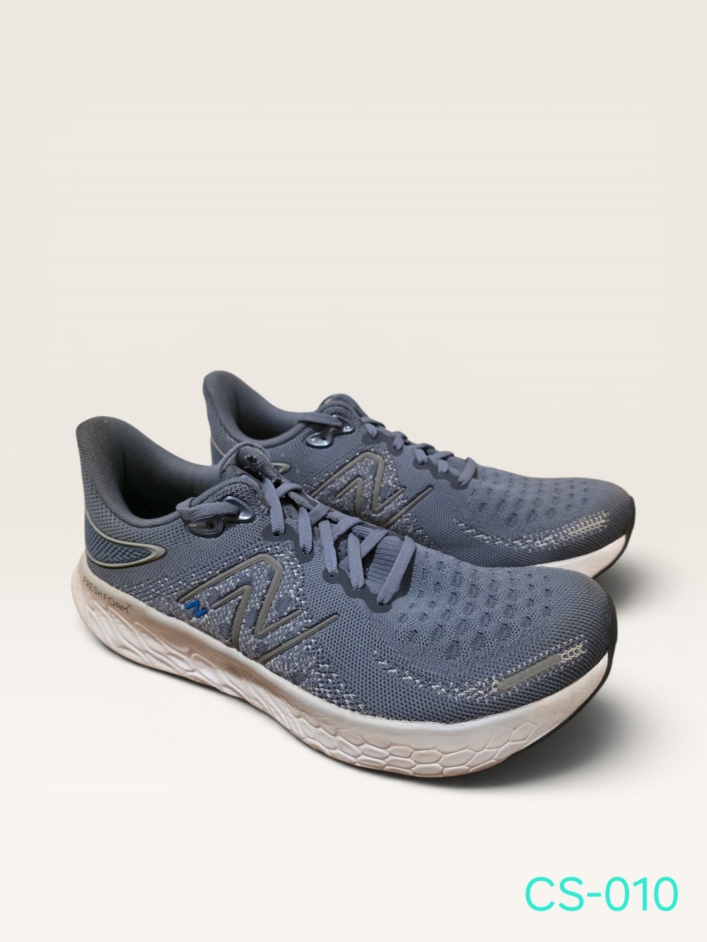 New Balance Fresh Foam X 1080v12 Mens Size 9 Grey Blue Running Shoes M1080G12